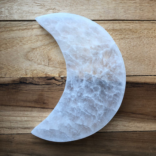Selenite Crescent Moon Plate  |  Natural Stone | 9x3x1 cm